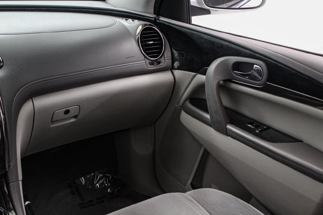 Certified 2016 Buick Enclave Convenience FWD image 22