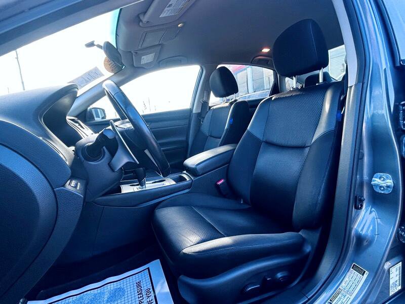 Used 2016 Nissan Altima 2.5 SR image 10