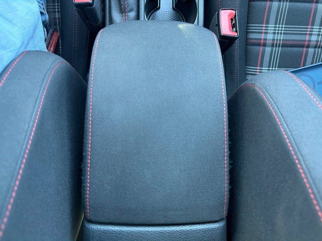 Used 2019 Volkswagen GTI SE FWD image 16