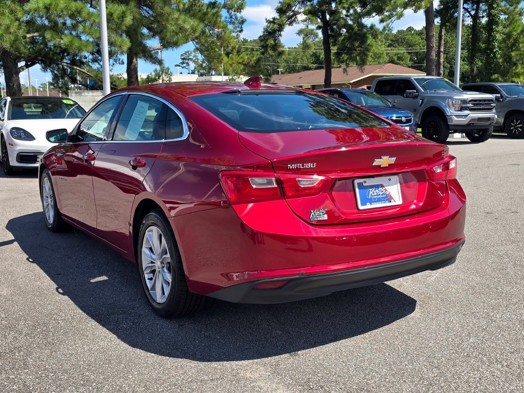 Certified 2025 Chevrolet Malibu LT FWD image 3