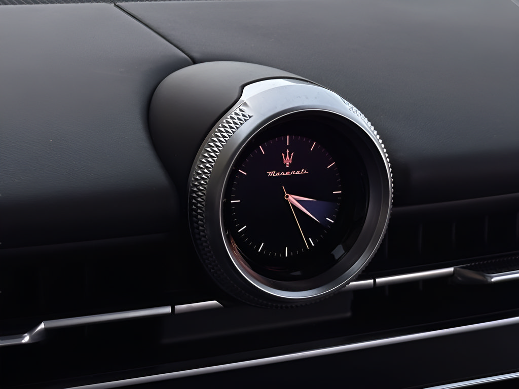New 2025 Maserati Grecale Modena AWD/4WD image 24