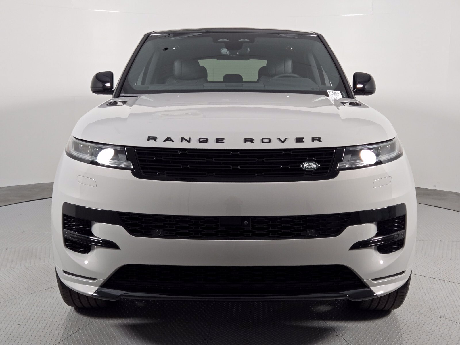 New 2026 Land Rover Range Rover Sport Dynamic SE AWD/4WD image 8