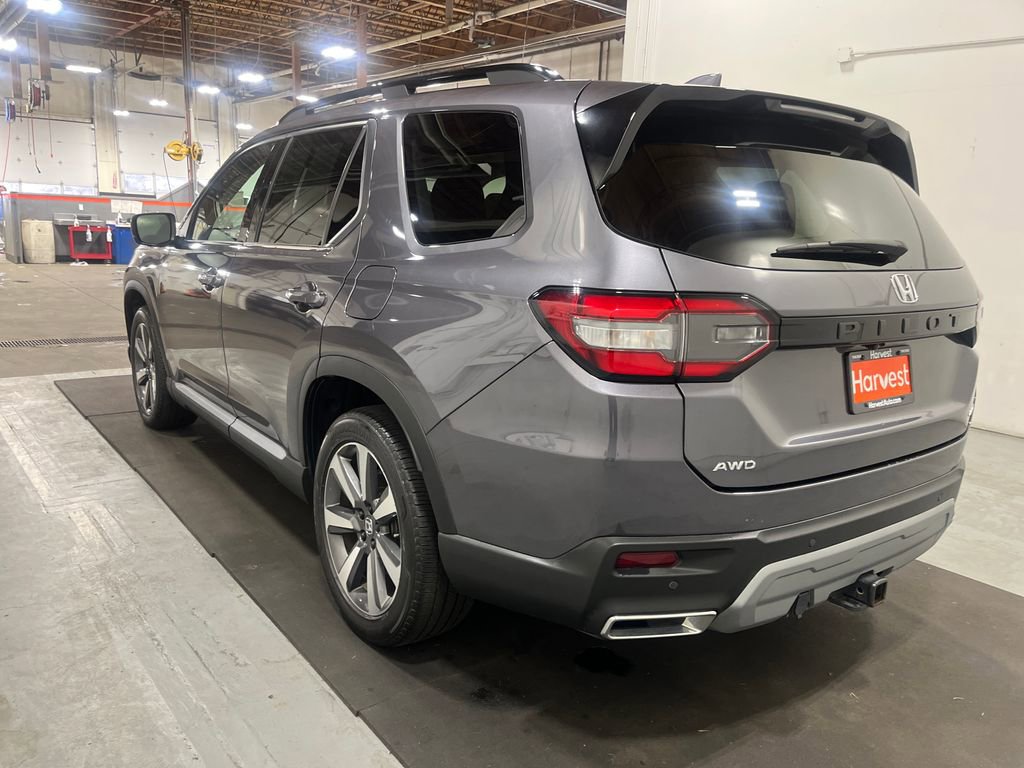 Used 2023 Honda Pilot Elite image 6