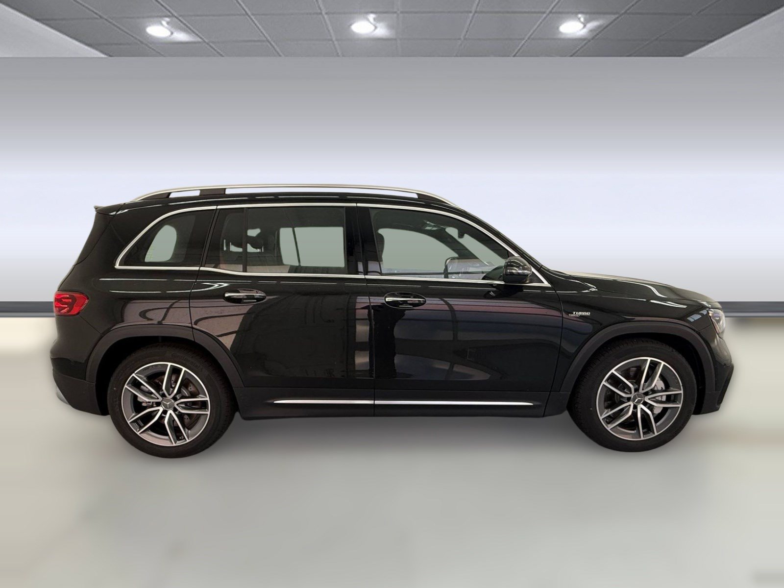 New 2026 Mercedes-Benz GLB 35 AMG 4MATIC image 7