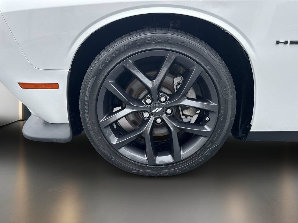 Used 2022 Dodge Challenger R/T w/ Blacktop Package RWD image 10
