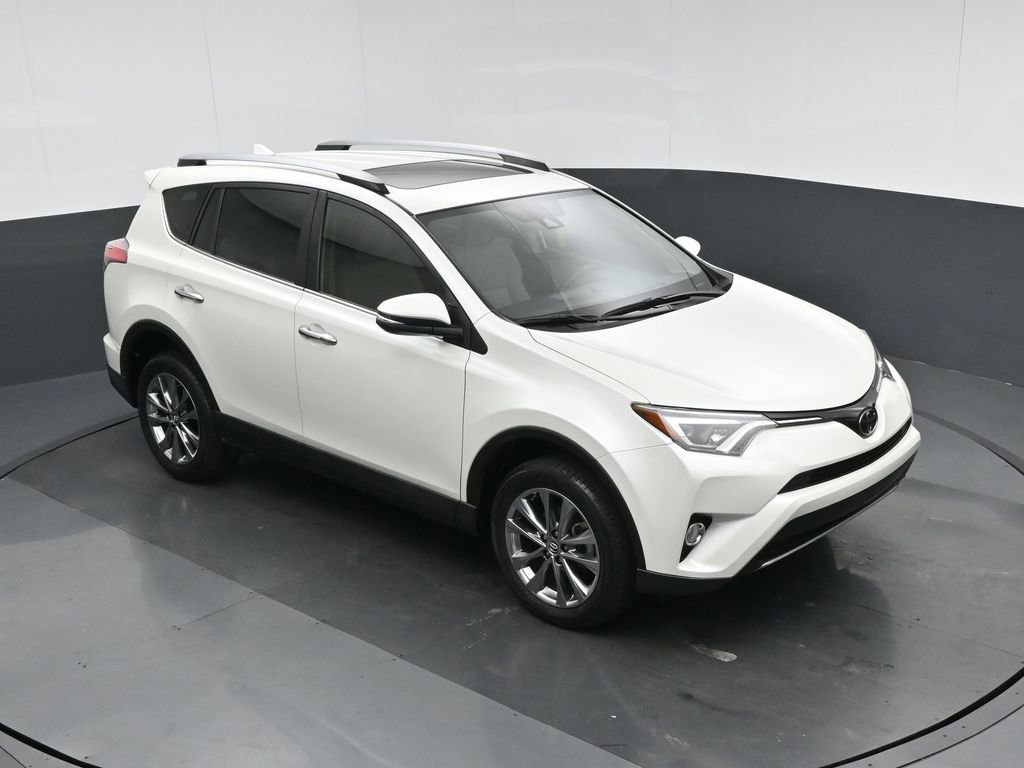 Used 2018 Toyota RAV4 Limited image 59