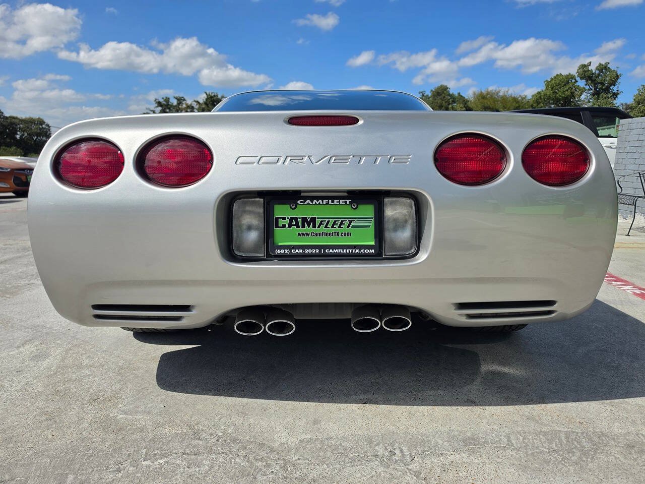 Used 2004 Chevrolet Corvette Coupe w/ Preferred Equipment Group RWD image 15