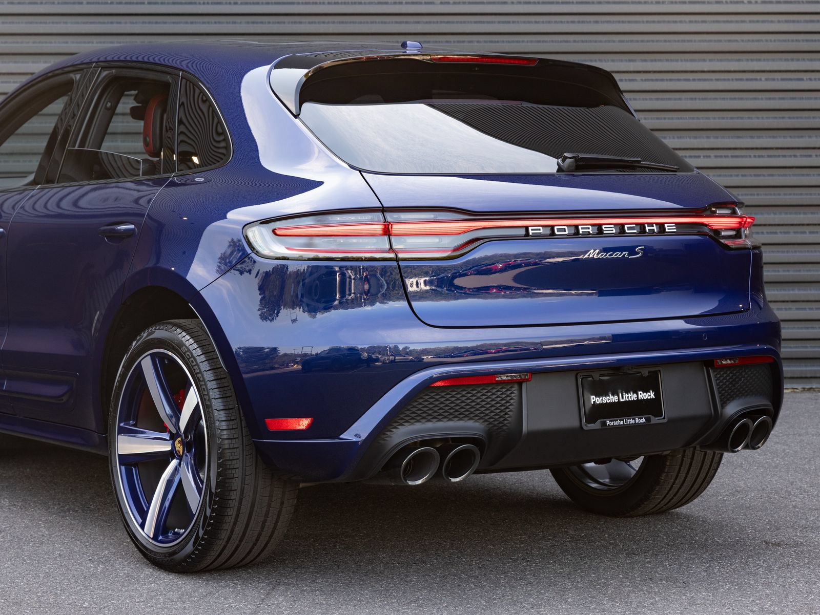 Used 2025 Porsche Macan S AWD/4WD image 11
