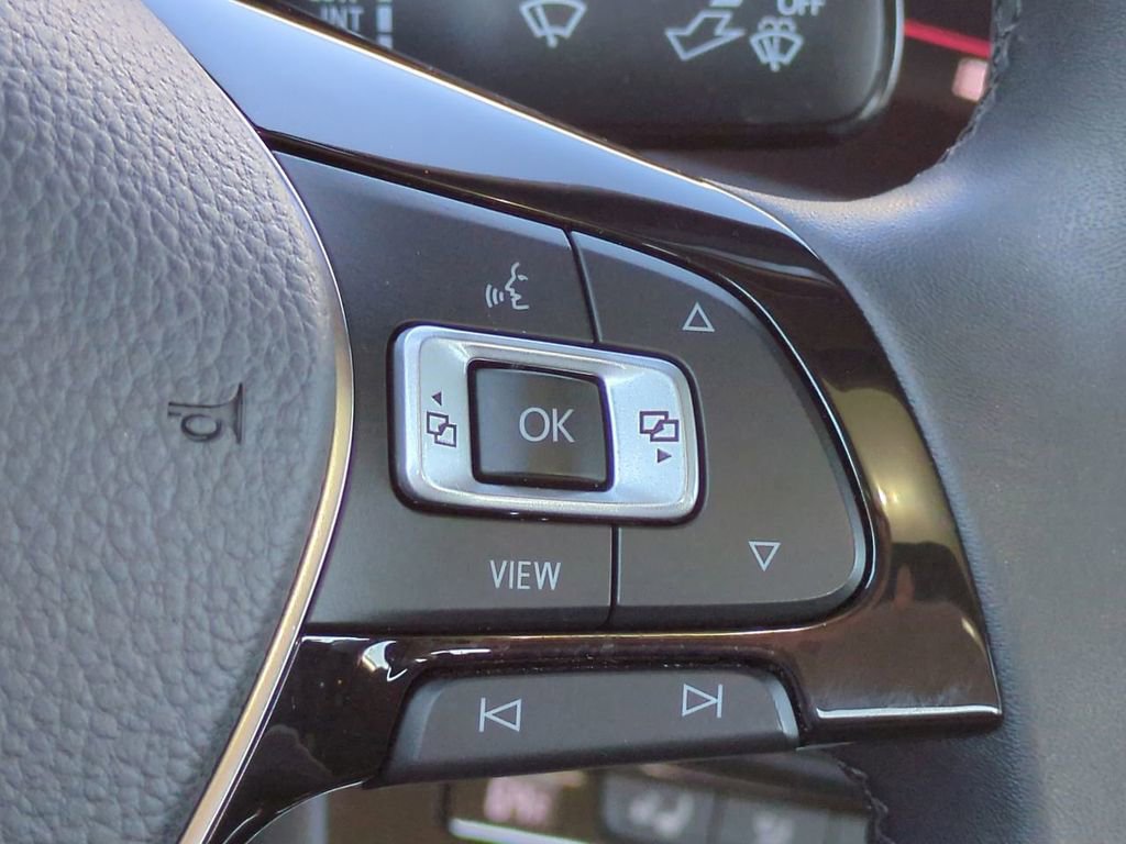 Used 2020 Volkswagen Jetta SEL image 24