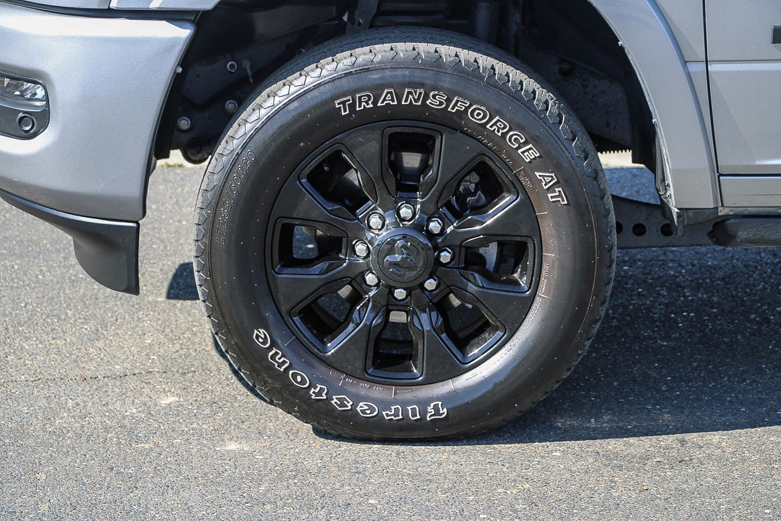 Used 2024 RAM 3500 Limited image 9