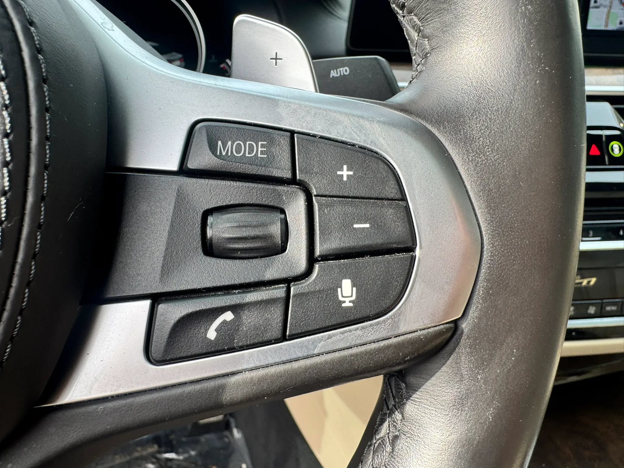 Used 2018 BMW 540i RWD image 37