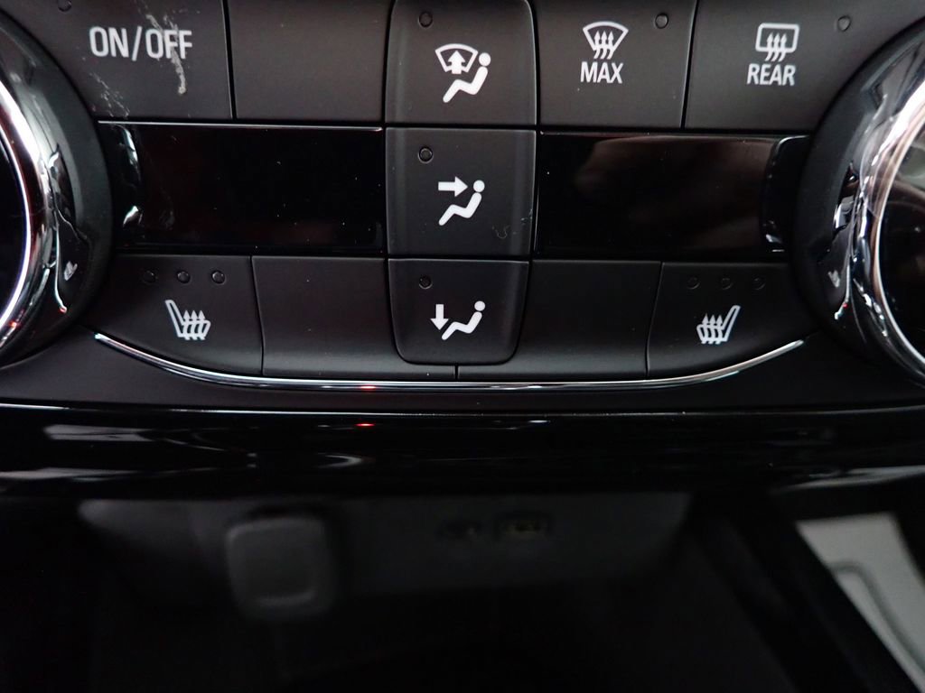 New 2026 Chevrolet Trax ACTIV FWD image 3