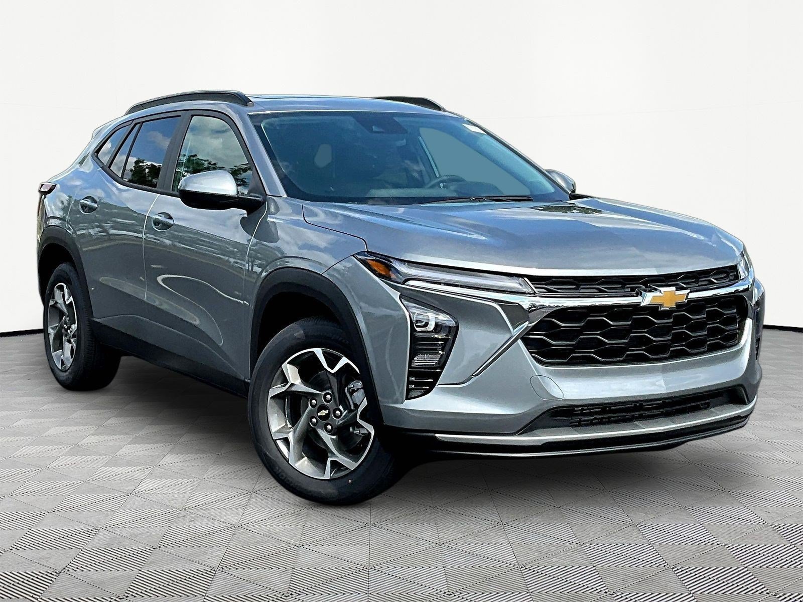 New 2026 Chevrolet Trax LT w/ Sunroof Package FWD image 3