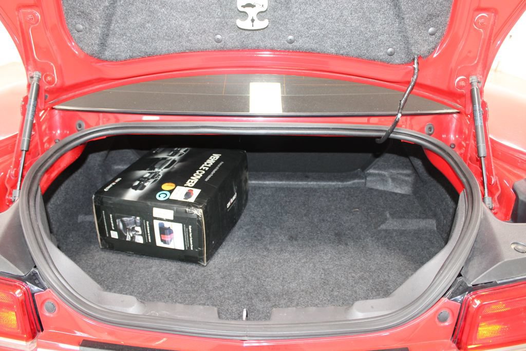 Used 2015 Chevrolet Camaro SS RWD image 14