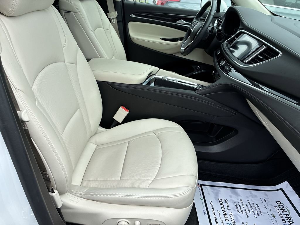 Used 2023 Buick Enclave Essence w/ Experience Buick Package AWD/4WD image 23