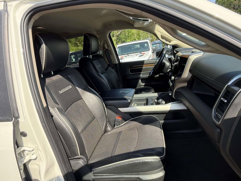 Used 2022 RAM 2500 Laramie AWD/4WD image 10