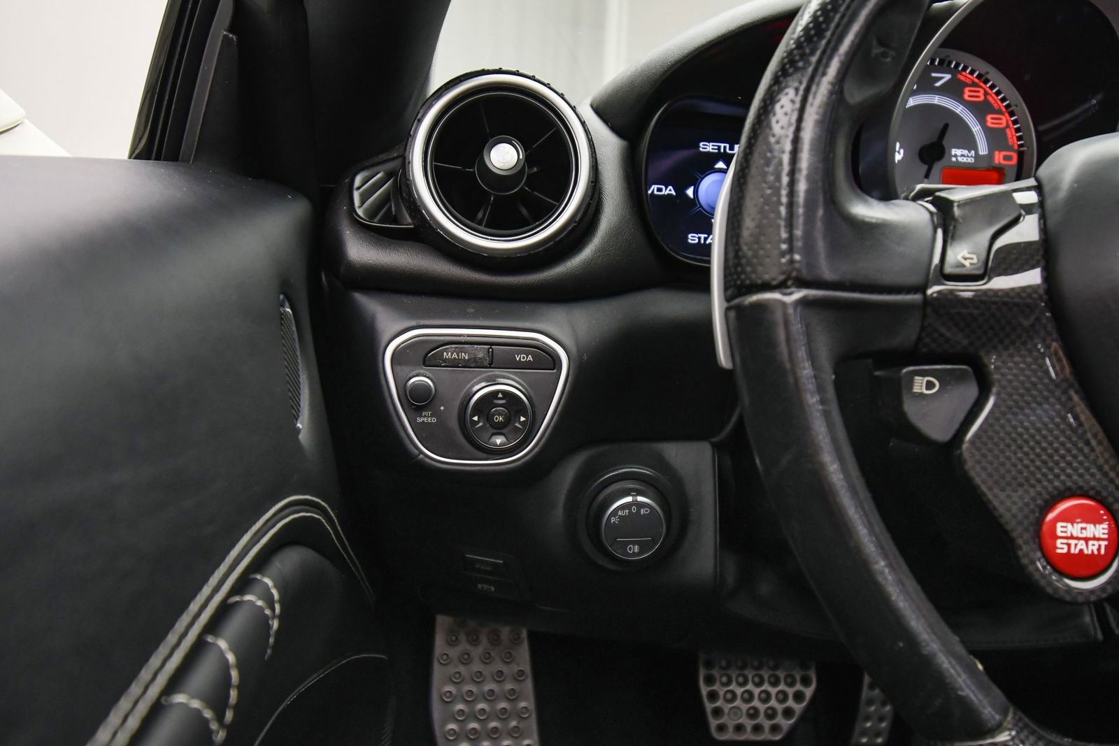 Used 2016 Ferrari California T image 38