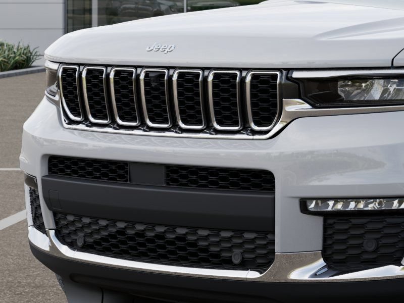 New 2025 Jeep Grand Cherokee L Limited w/ Luxury Tech Group II AWD/4WD image 12
