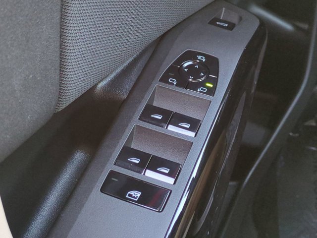 Used 2026 BMW X3 xDrive30 w/ Premium Package image 23