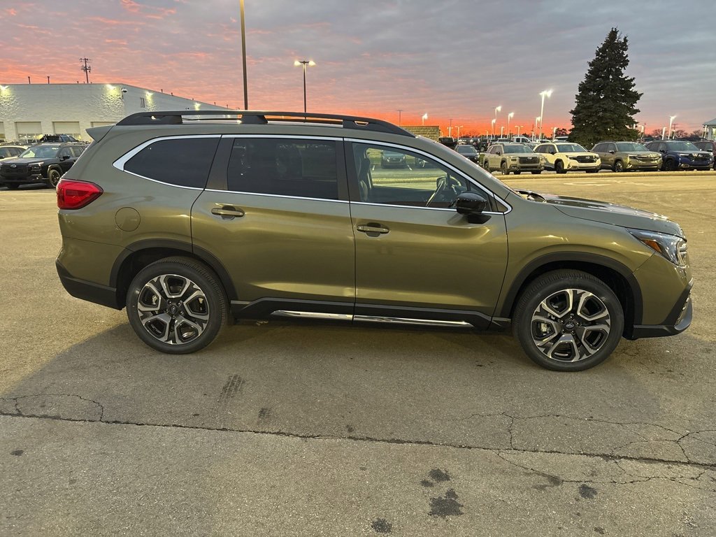 New 2026 Subaru Ascent Limited image 2