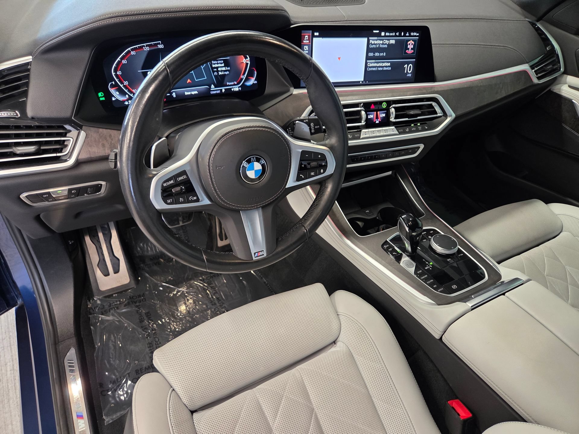 Used 2023 BMW X5 xDrive40i w/ M Sport Package AWD/4WD image 4