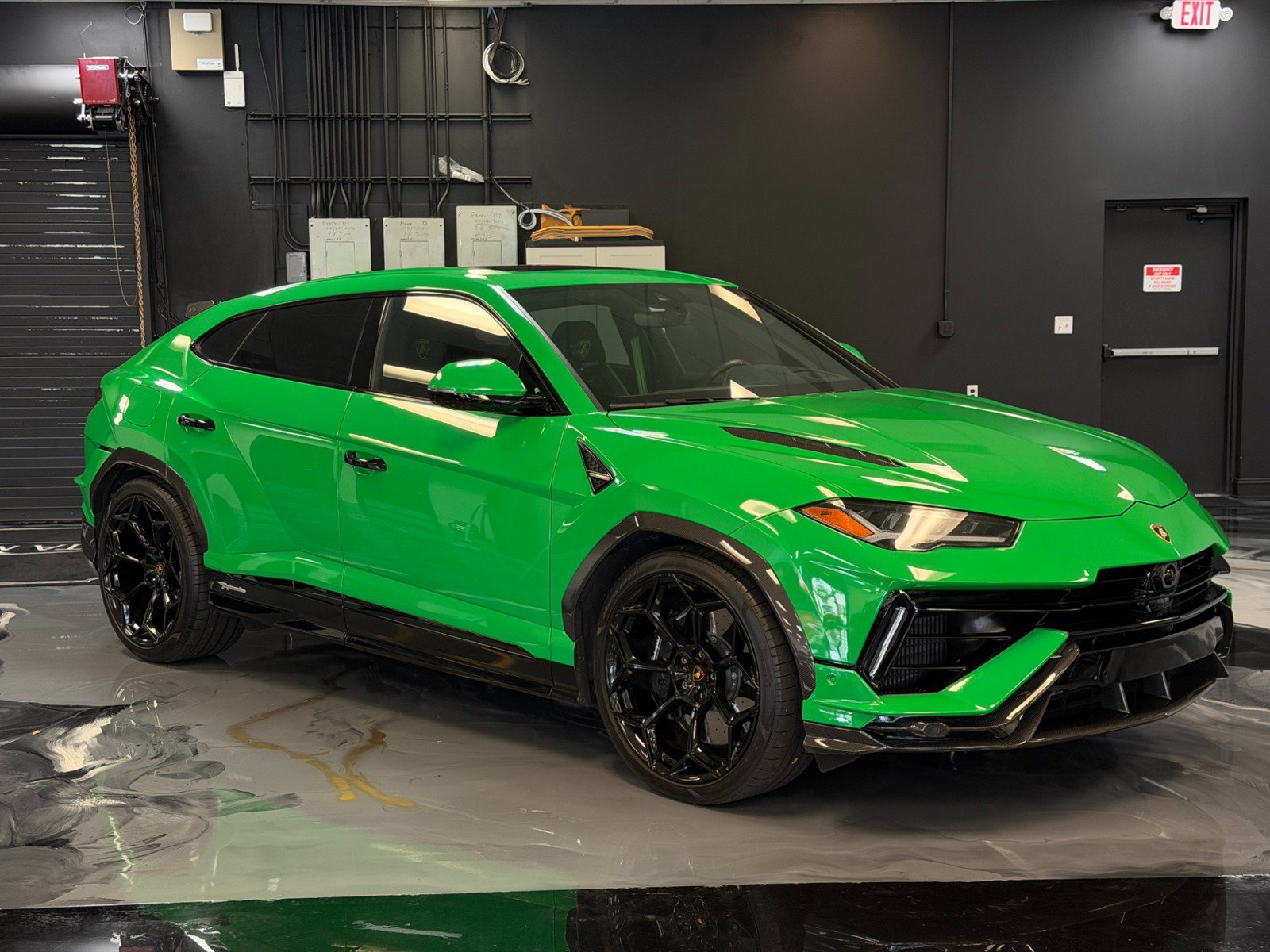 Used 2023 Lamborghini Urus Performante