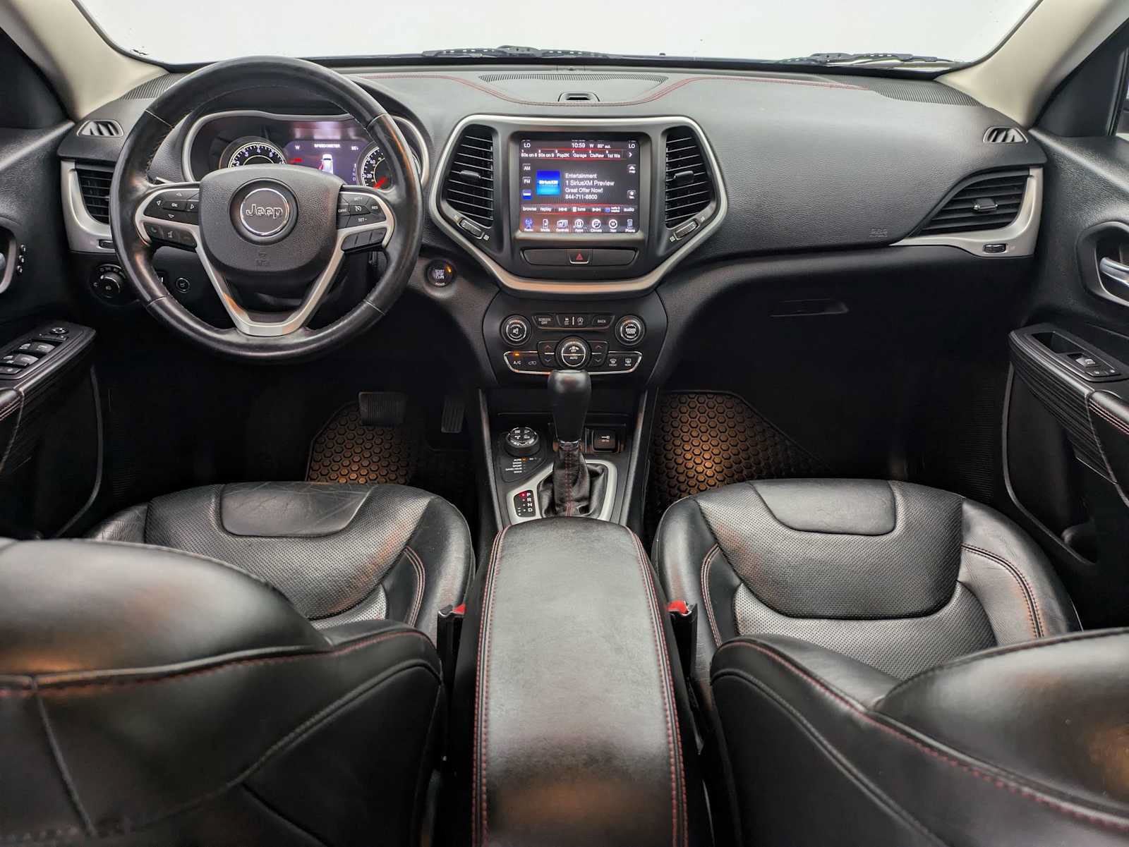 Used 2015 Jeep Cherokee Trailhawk w/ Comfort/Convenience Group AWD/4WD image 18