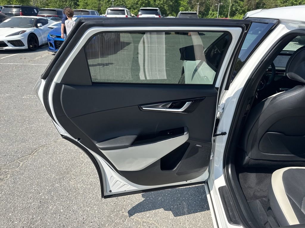 Used 2023 Kia EV6 GT-Line RWD image 29