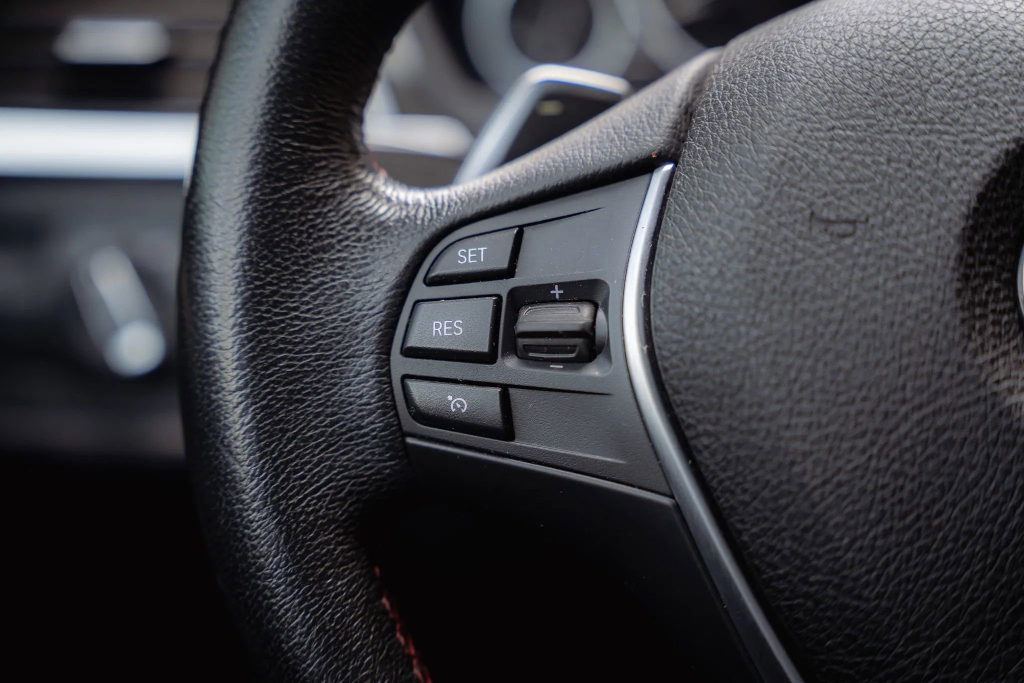 Used 2018 BMW 330e 330e iPerformance Sedan 4D image 42