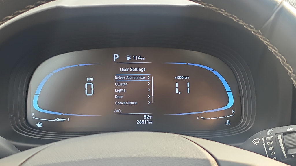 Certified 2025 Hyundai Venue SEL FWD image 17