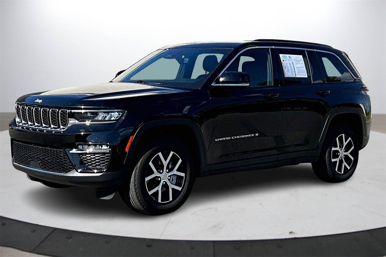 Certified 2024 Jeep Grand Cherokee Limited image 4