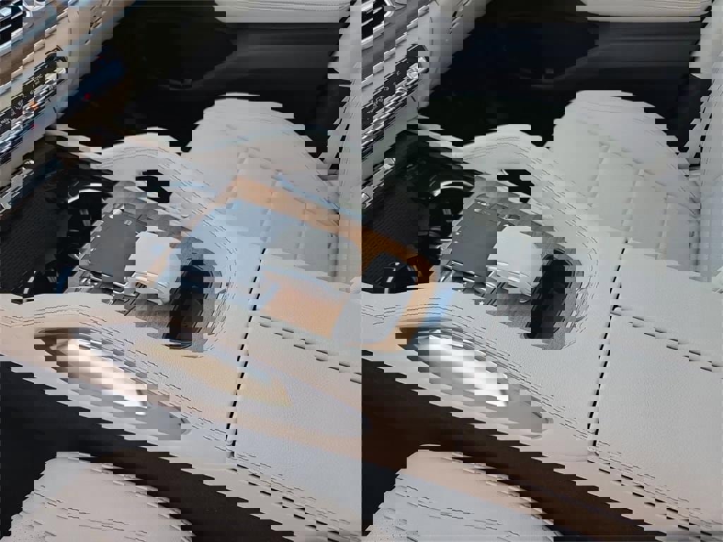 Used 2024 Mercedes-Benz GLE 450 4MATIC image 22