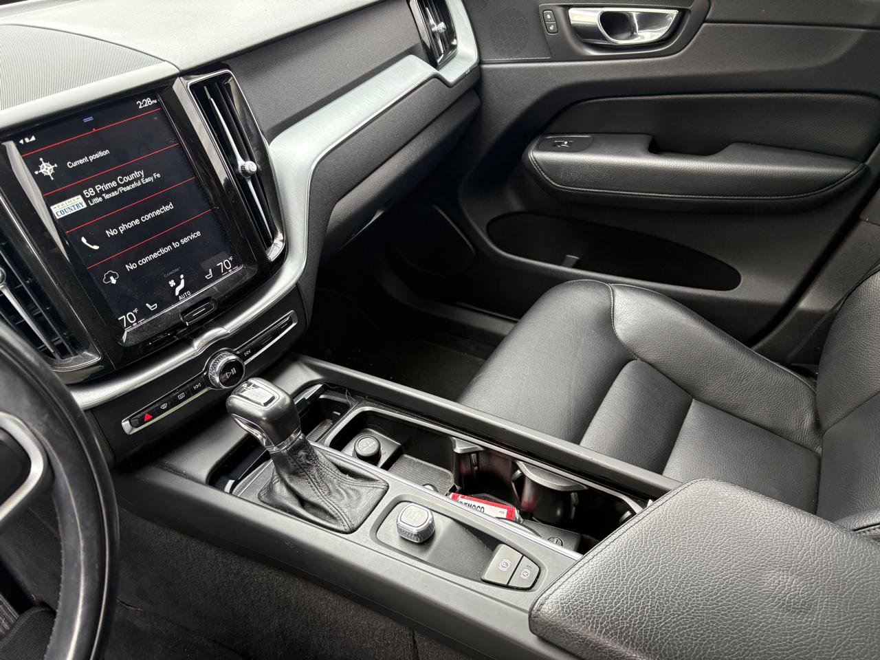 Used 2018 Volvo XC60 T6 Momentum w/ Advanced Package AWD/4WD image 8