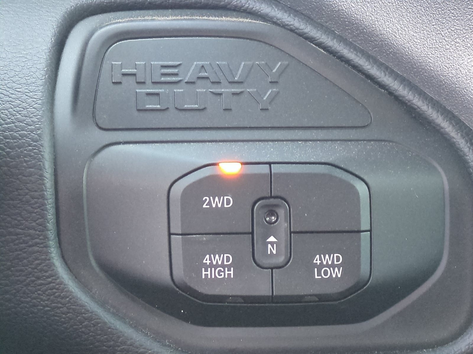 New 2026 RAM 2500 Laramie AWD/4WD image 31