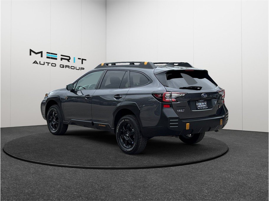 Used 2025 Subaru Outback Wilderness AWD/4WD image 7