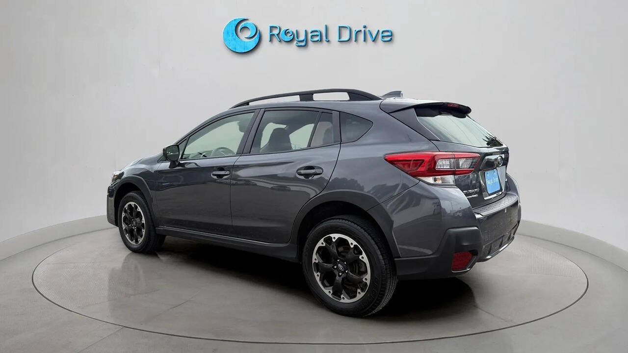Used 2023 Subaru Crosstrek 2.0i Premium AWD/4WD image 3