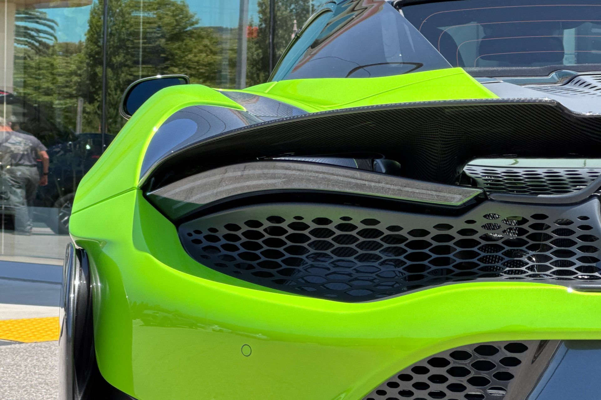 Used 2022 McLaren 765LT RWD image 40