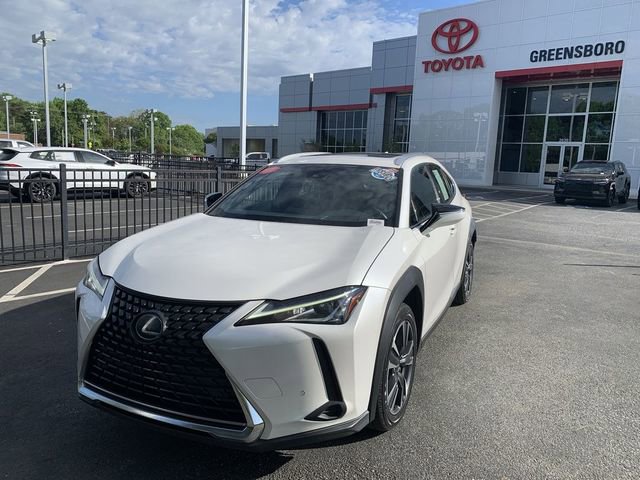 Used 2021 Lexus UX 200 w/ Premium Package image 1