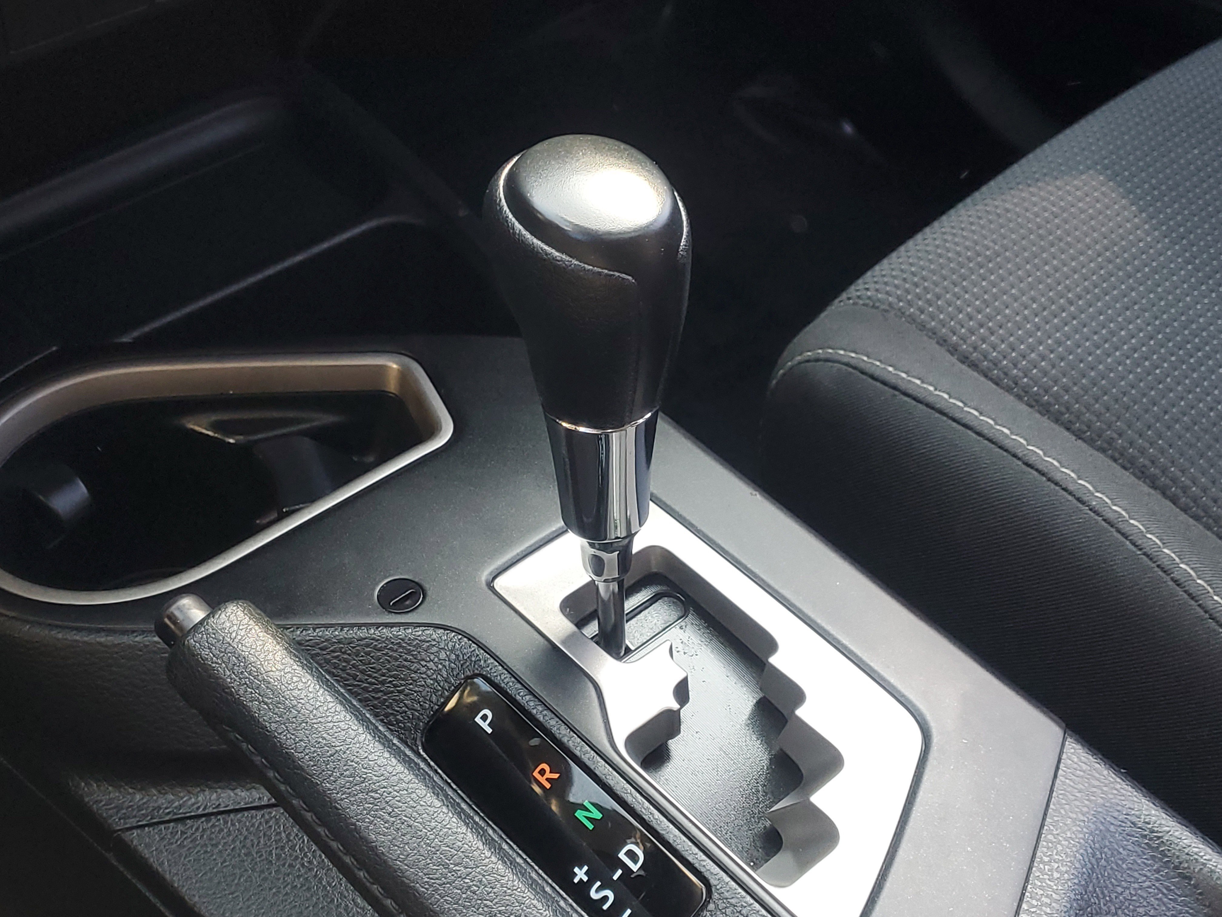 Used 2018 Toyota RAV4 XLE image 30