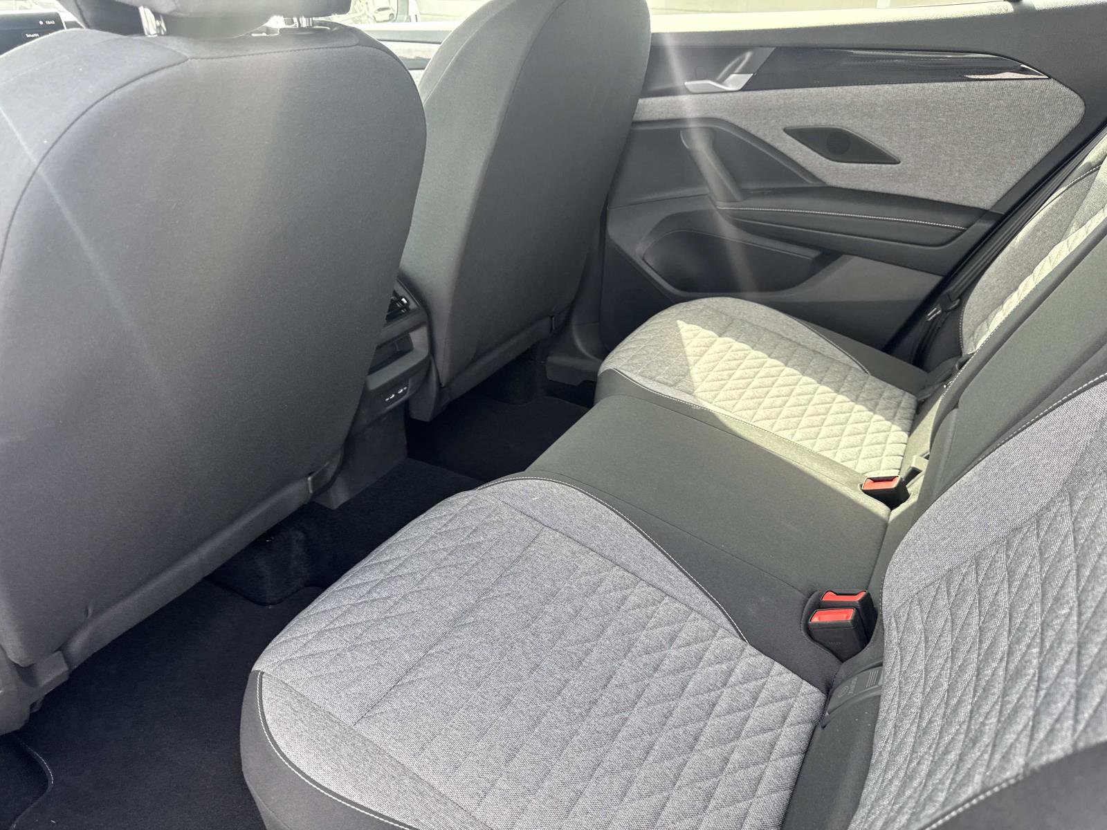 Certified 2025 Volkswagen Tiguan S image 10