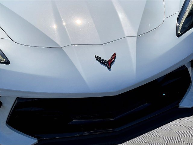 Used 2023 Chevrolet Corvette Stingray Coupe w/ Z51 Performance Package RWD image 28