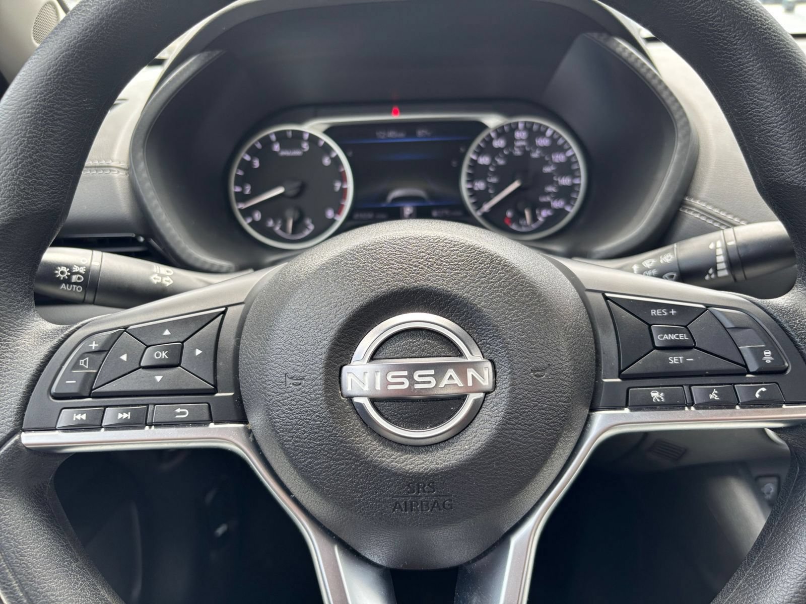 Used 2025 Nissan Sentra SV FWD image 25
