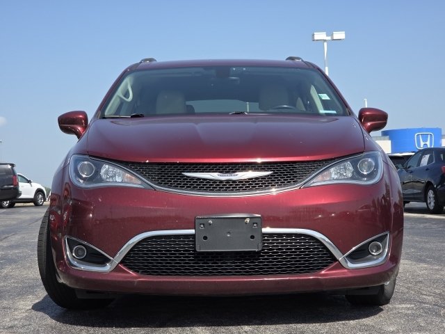 Used 2019 Chrysler Pacifica Touring-L FWD image 8