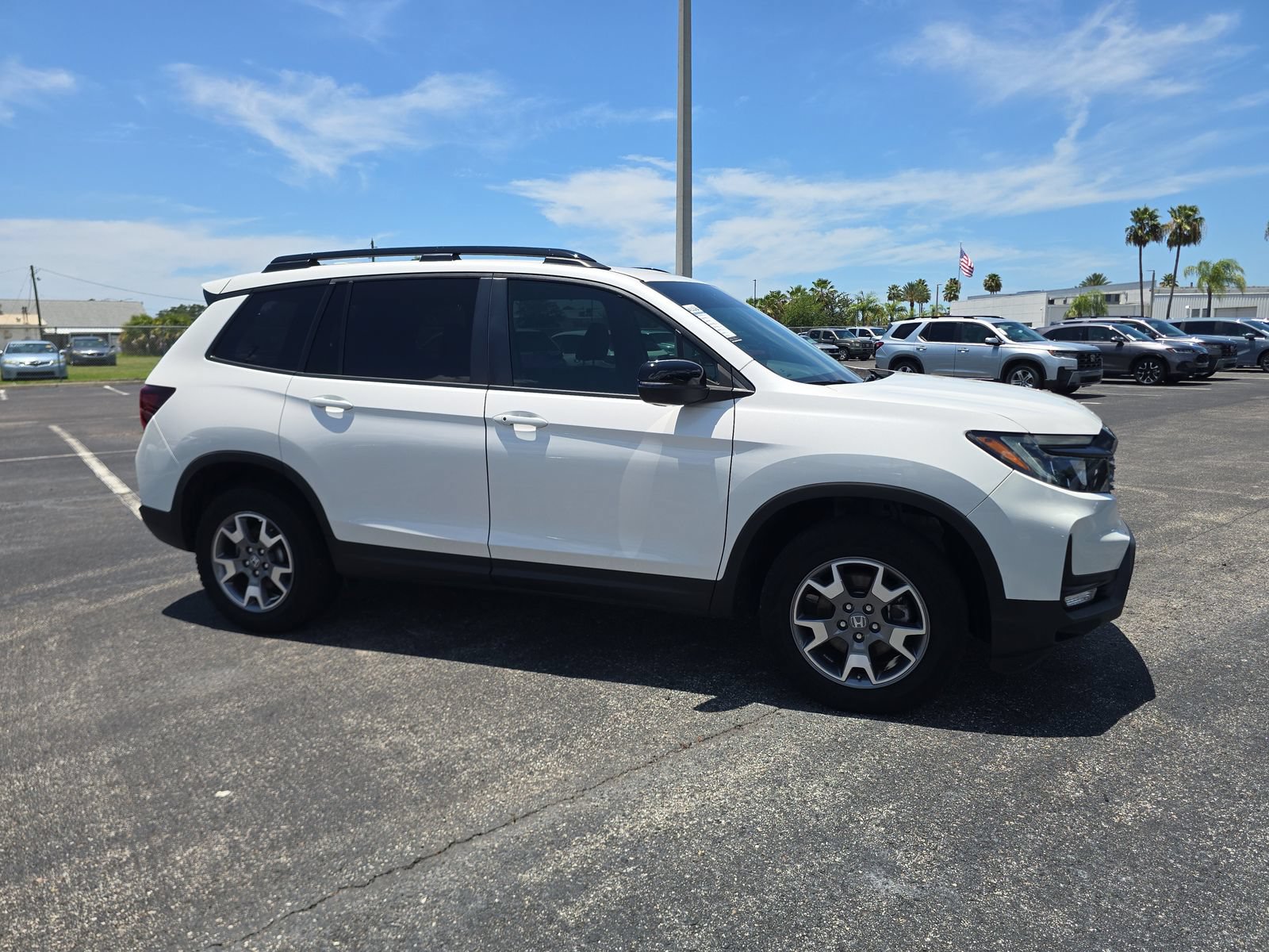Certified 2023 Honda Passport TrailSport image 2