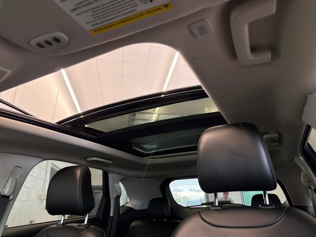 Used 2021 Ford Edge SEL w/ Convenience Package image 37