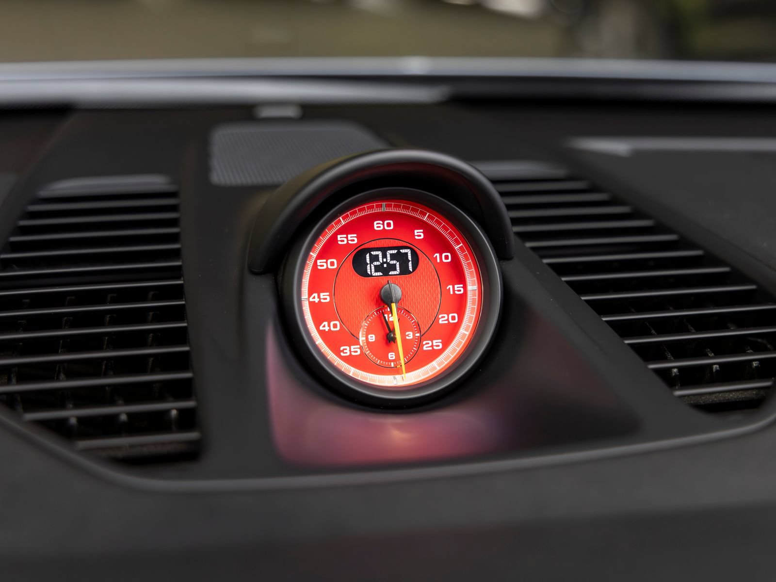 Certified 2018 Porsche 911 GT3 RWD image 42