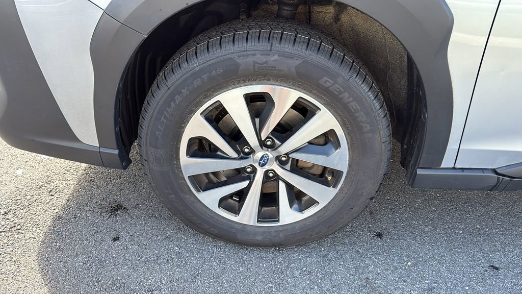 Certified 2023 Subaru Outback Premium image 10