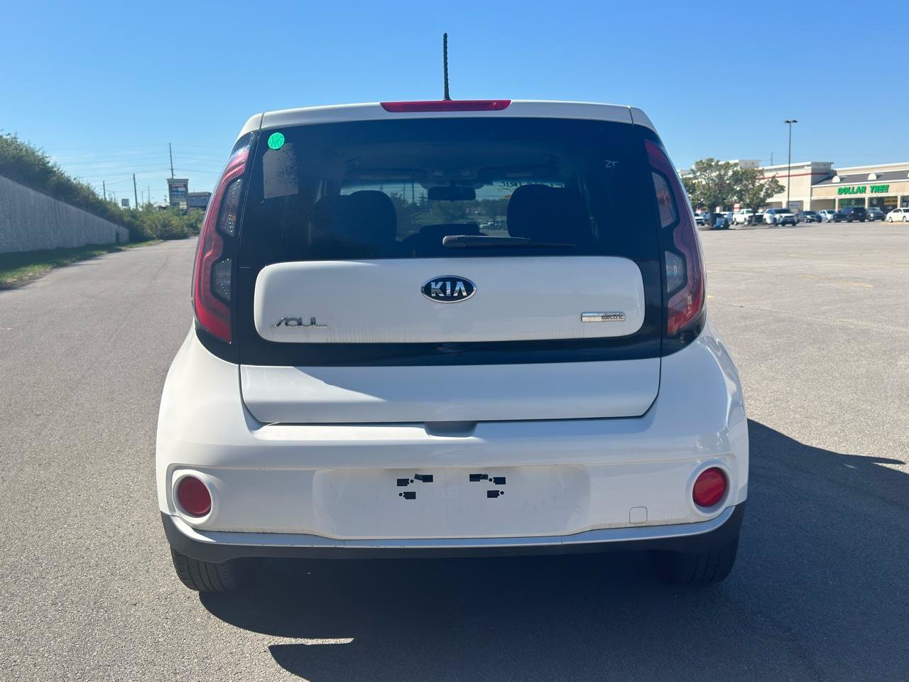 Used 2016 Kia Soul EV FWD image 4
