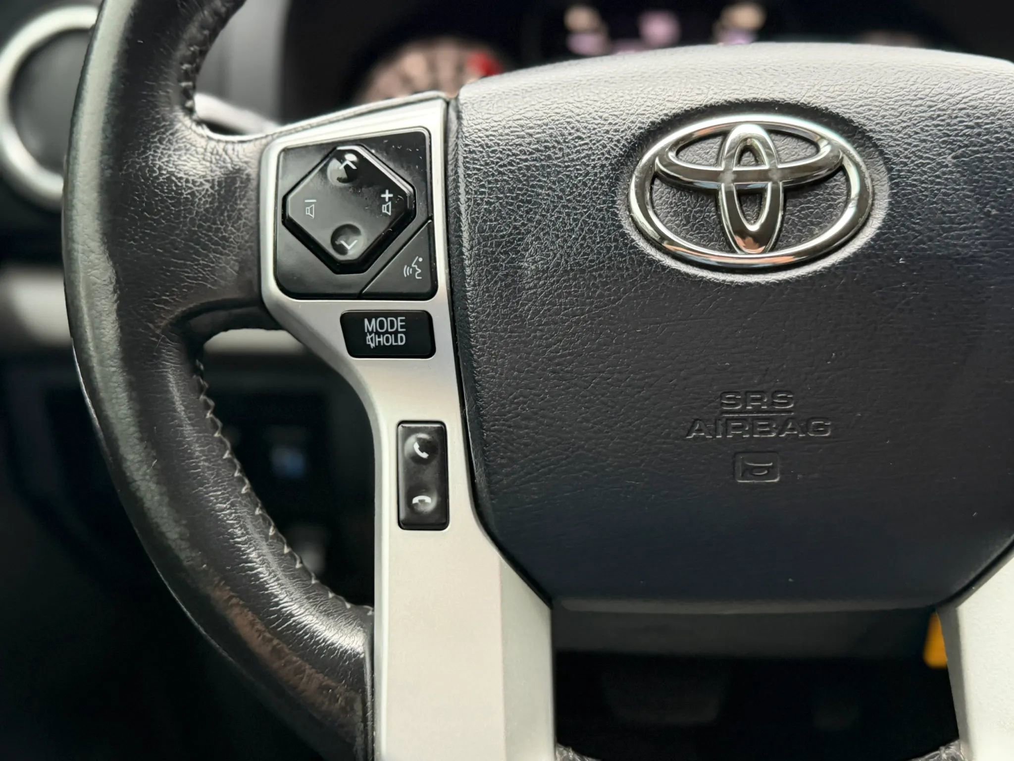 Used 2020 Toyota Tundra SR5 w/ SR5 Leather Package RWD image 26