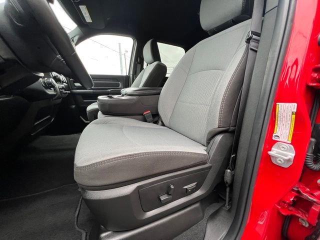 Used 2024 RAM 2500 Big Horn w/ Bed Utility Group image 4